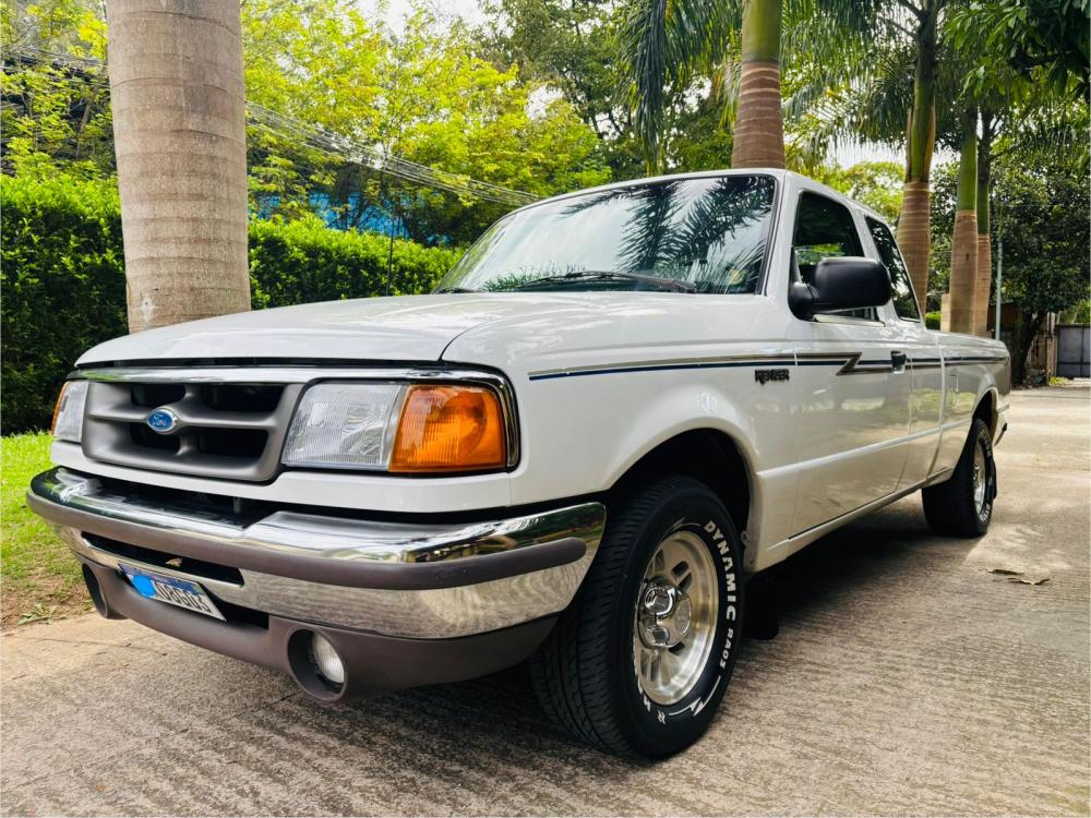 Ranger STX - Foto #14 do anúncio à venda de Carro clássico